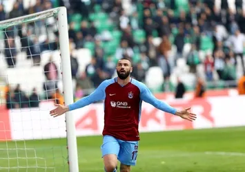 Burak Yılmaz şov sürüyor