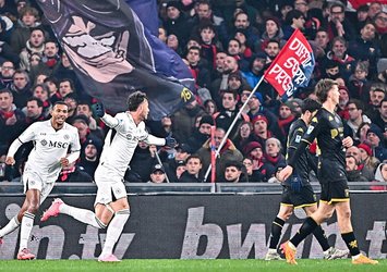 Napoli maç fazlasıyla liderliği aldı!