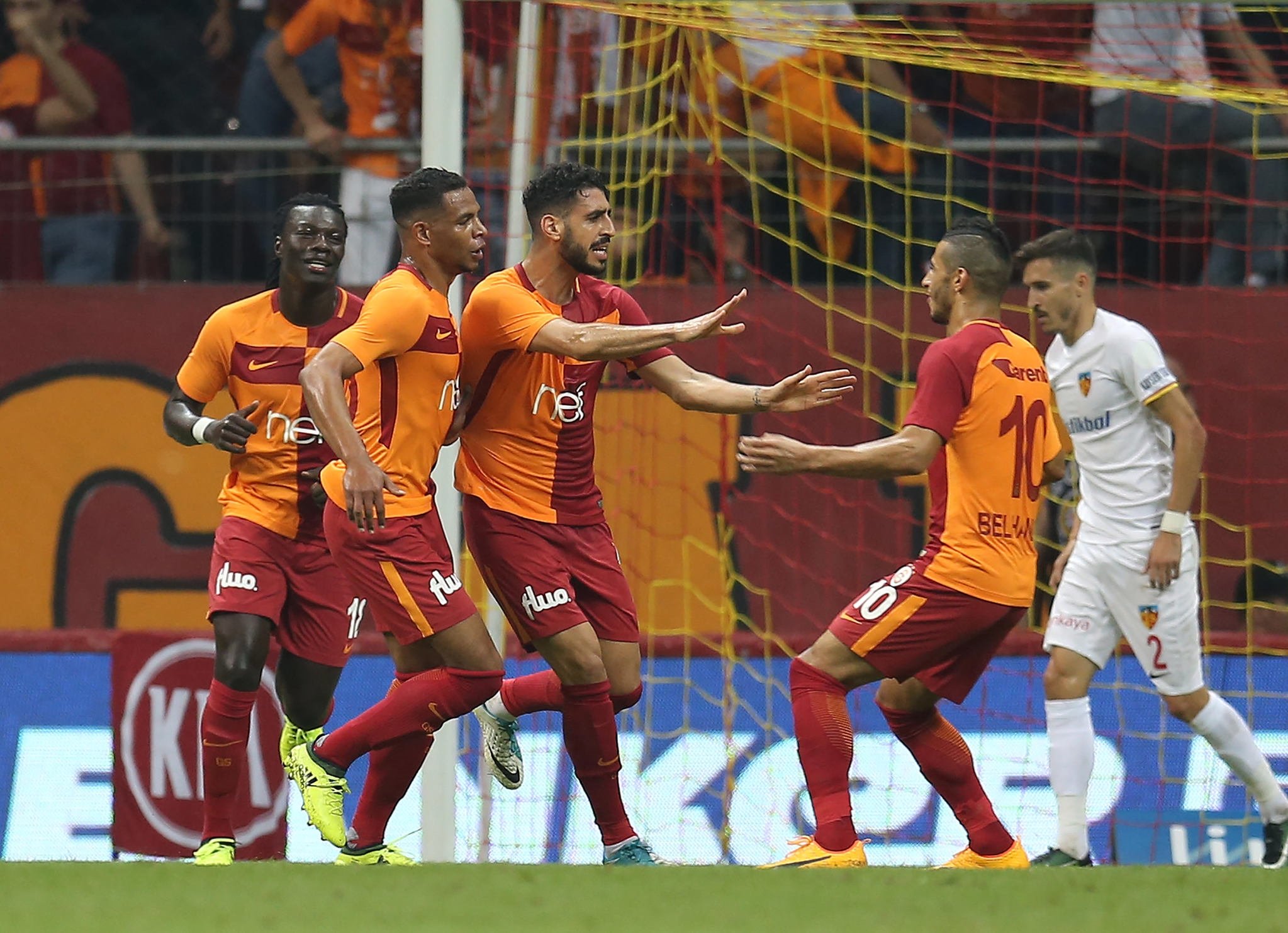 Galatasaray sosyal medyayı salladı