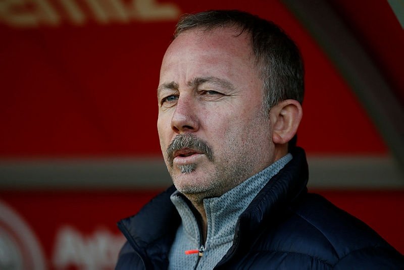 Beşiktaş’ta Mark Hughes operasyonu