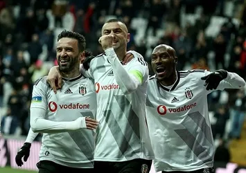Kralın hiç boşu kalmadı