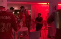 Klopp’tan şampiyonluk dansı