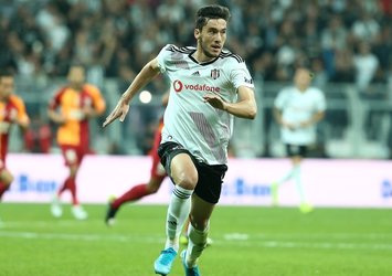 Umut Nayir’den alkışlanacak hareket