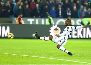 Vagner Love'dan ayrılık sinyali
