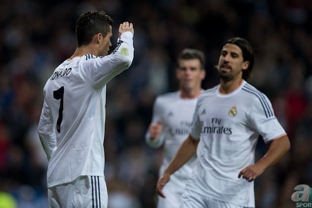 Dünden bugüne ’Asker Selamı’ veren futbolcular