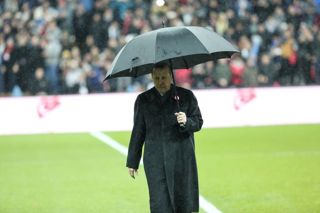 Yıldızlar teröre karşı sahaya indi