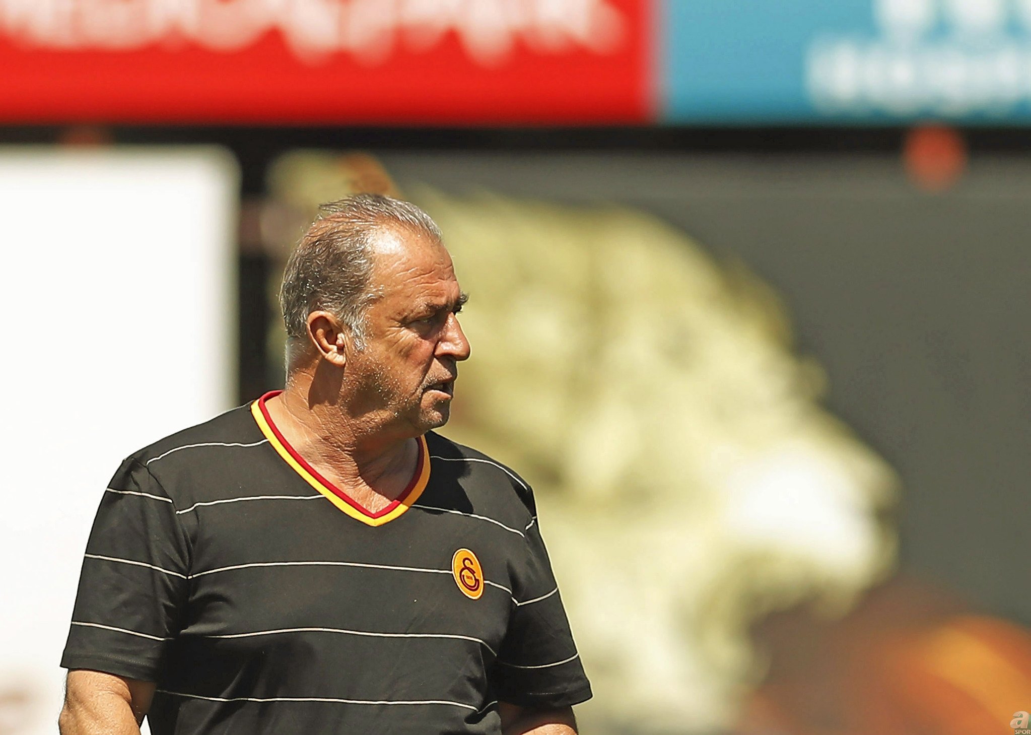 Galatasaray bir transferi daha bitirdi! 2 yıllık anlaşma ...