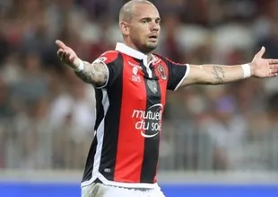 Sneijder'e Fransa'da şok!