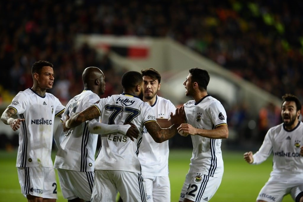 Gaziantepspor-Fenerbahçe karşılaşmasından kareler