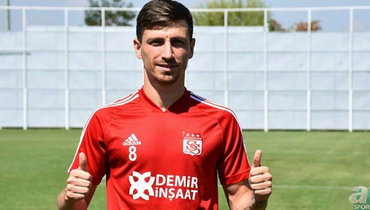 Mert Hakan Yandaş'ın ücreti yatırıldı! Fenerbahçe ve Galatasaray... Mert Hakan Yandaş'ın ücreti yatırıldı! Fenerbahçe ve Galatasaray...