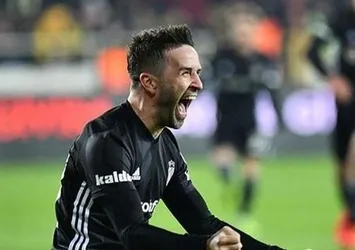 Gökhan 2 hafta yok