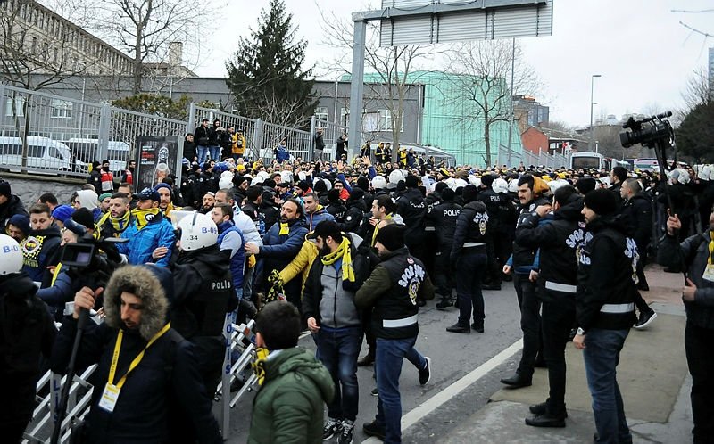 Fenerbahçe taraftarı Vodafone Park’ta