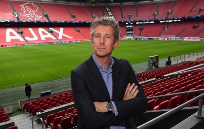 Manchester United’ın efsane kalecisi Edwin van der Sar hastaneye kaldırıldı!