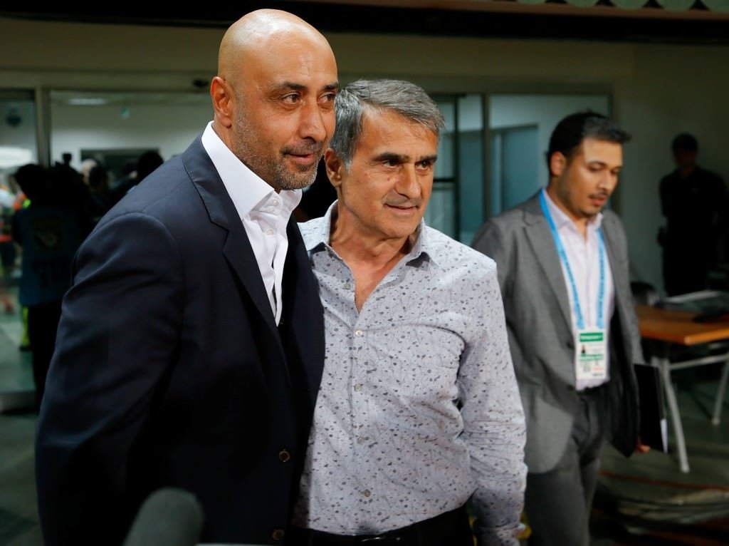 Beşiktaş, Akhisar deplasmanında rahat kazandı