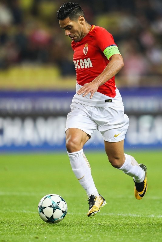 Falcao için büyük yarış