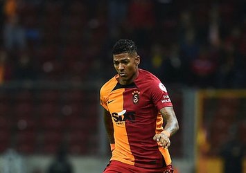 Van Aanholt'tan transfer sözleri!