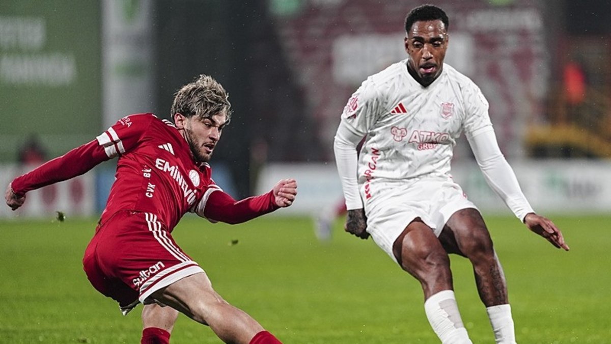 Ümraniyespor ile Pendikspor berabere kaldı