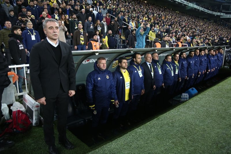 Fenerbahçe’ye 10 transfer lazım!