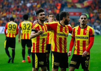 Göztepe ilk peşinde