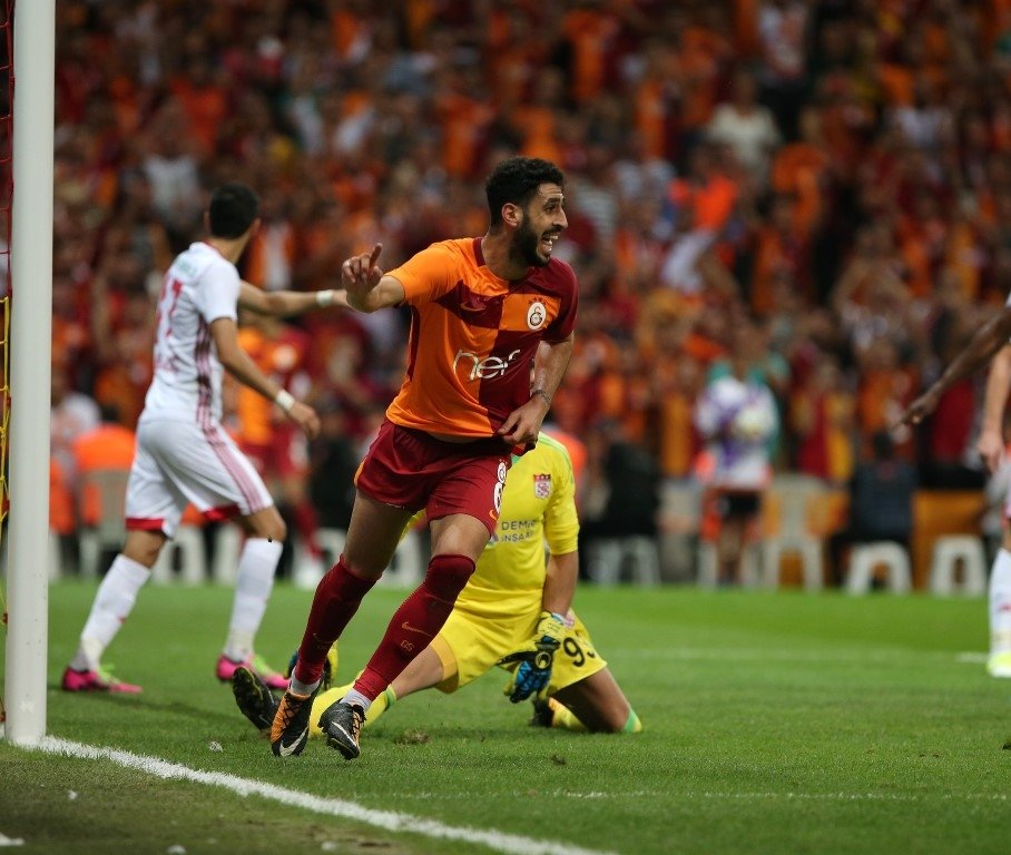 Tolga Ciğerci yıldızları solladı
