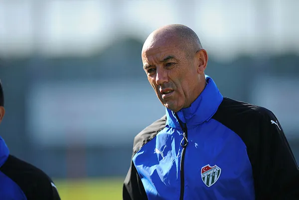 Bursaspor Teknik Direktörü Le Guen’den Lucescu’ya çağrı - 1