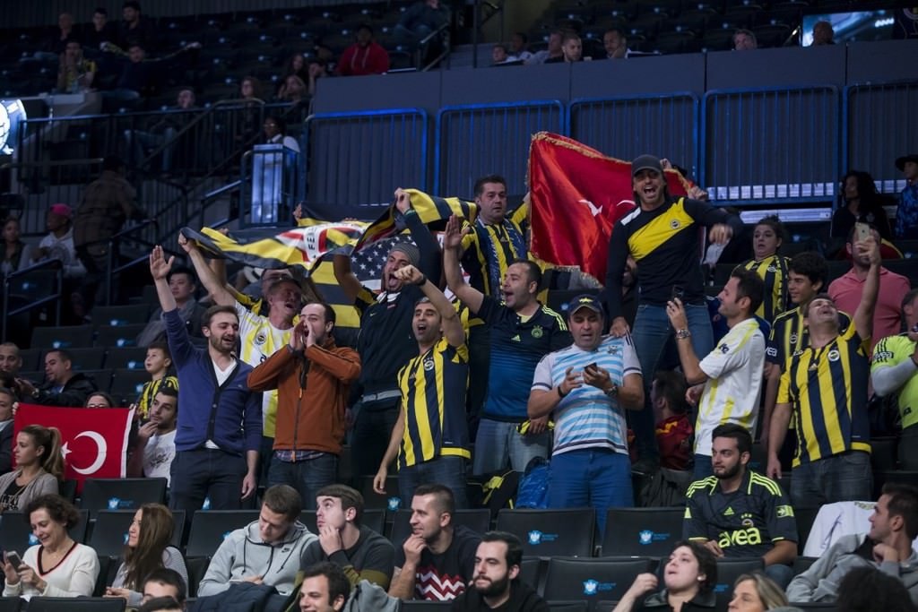 Fenerbahçe’den tarihi zafer