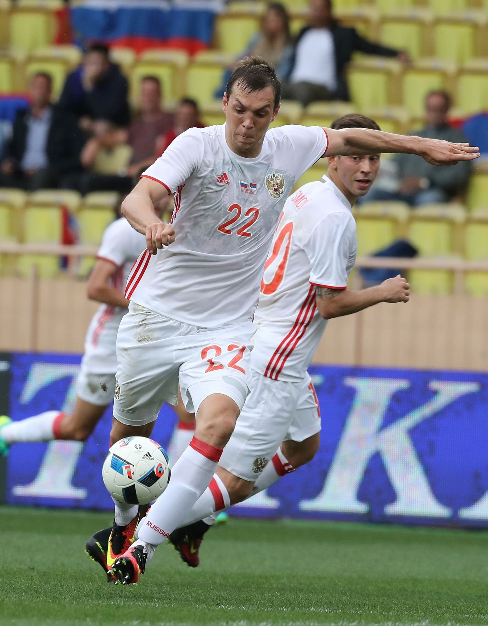 Artem Dzyuba’ya sponsor formülü