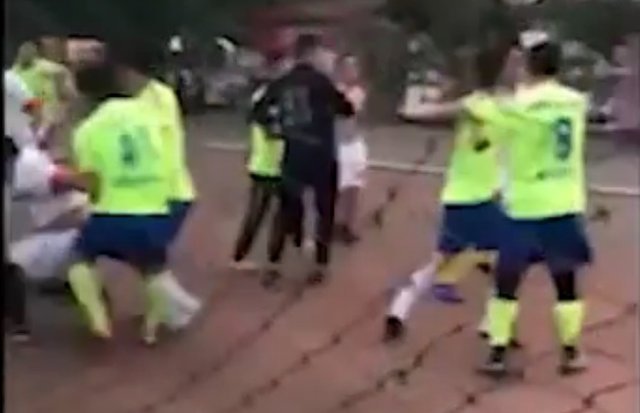 Çin’de akılalmaz olay! Rakibinin kulağını kopardı...