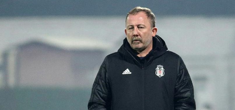Beşiktaş stoperini Süper Lig'de buldu! Transfer takasla bitecek