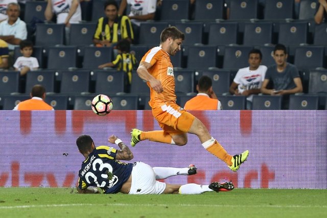 Galatasaray ve Fenerbahçe’nin transfer savaşı