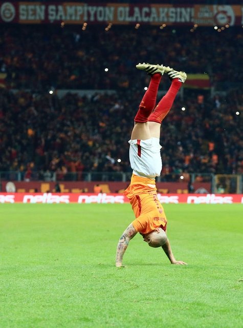 Galatasaray’da 3 yıldız satılıyor