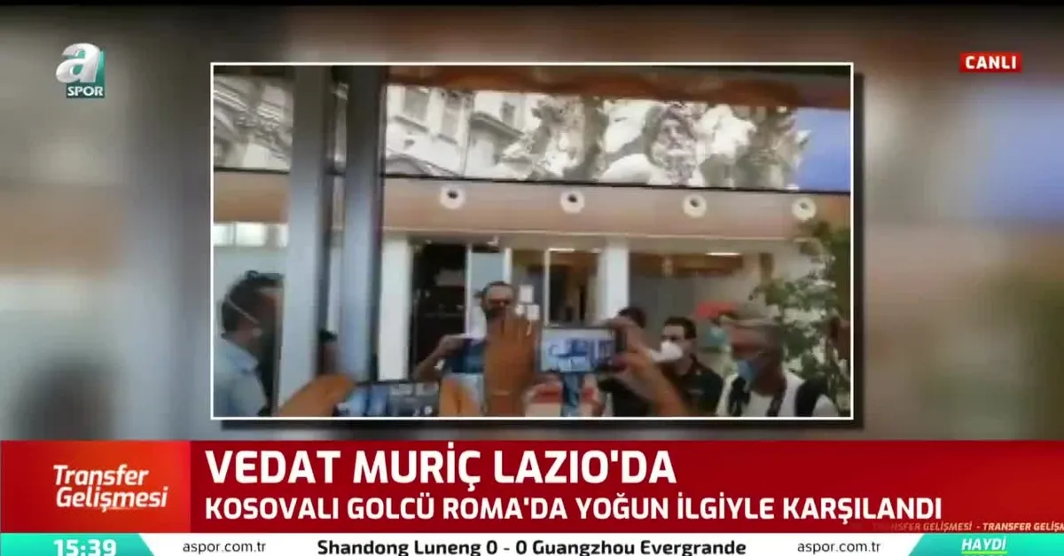 Vedat Muriqi İtalya'da!