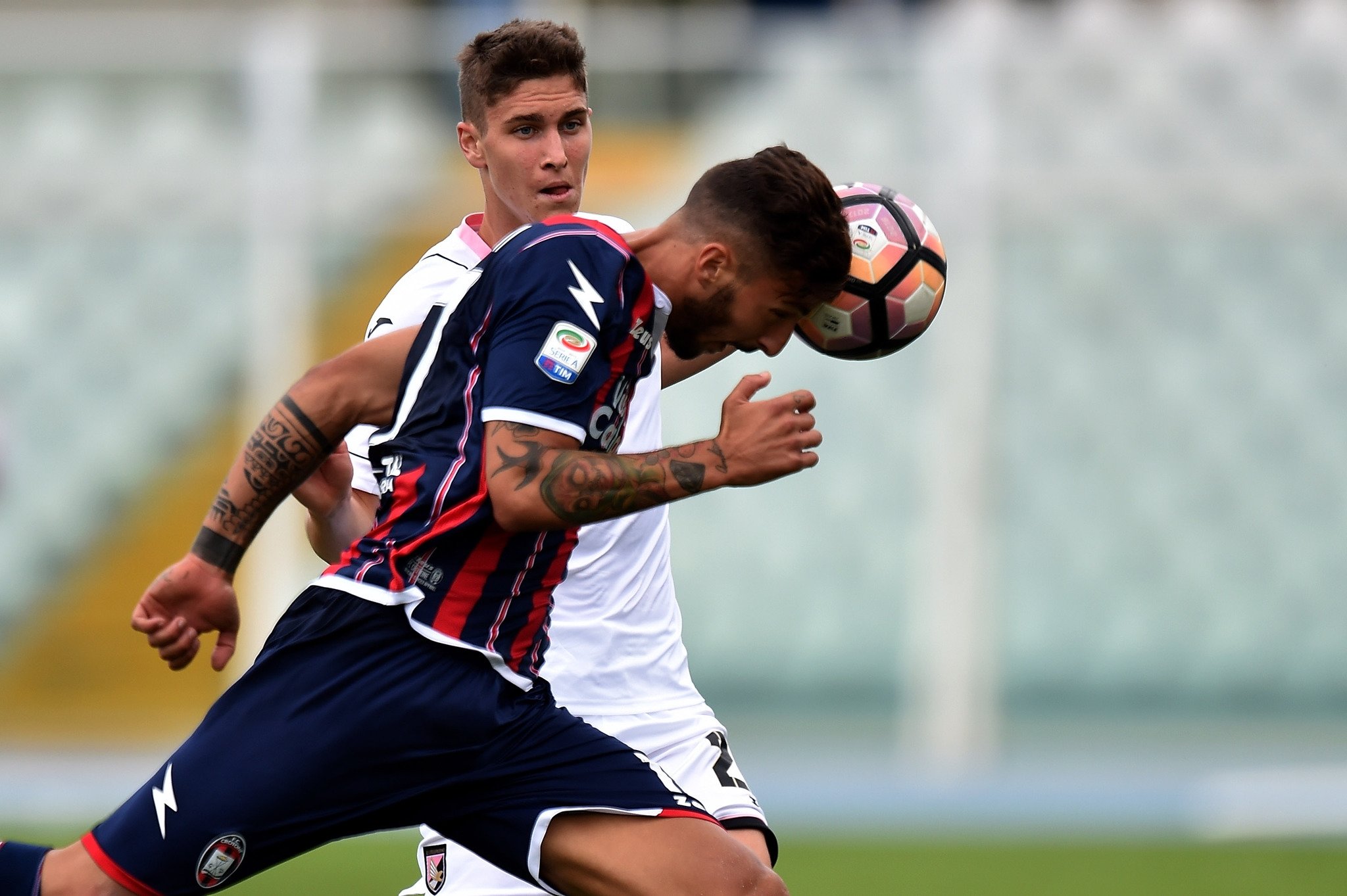 Fenerbahçe’den stoper harekatı!