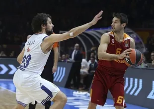 Galatasaray, Real Madrid'i devirdi