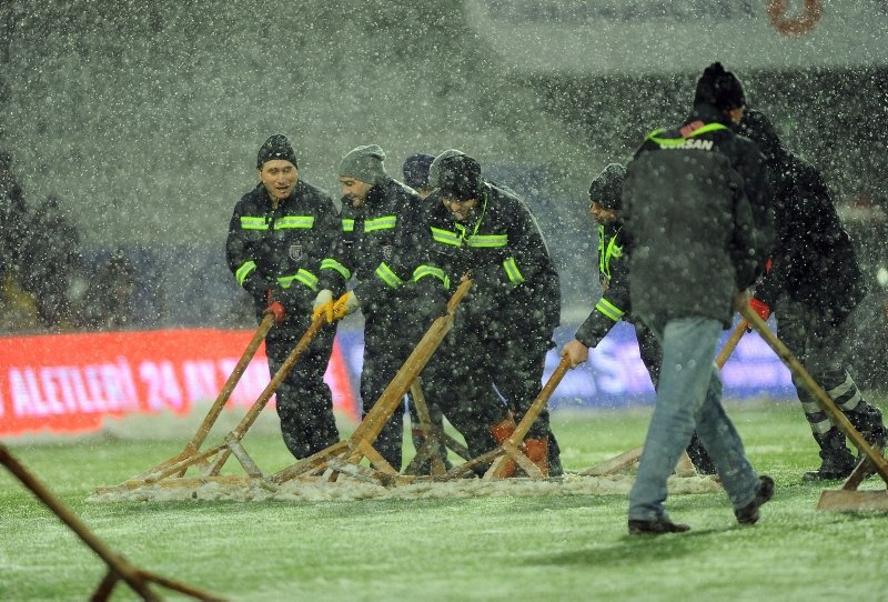 Damien Comolli’ye Başakşehir şoku!