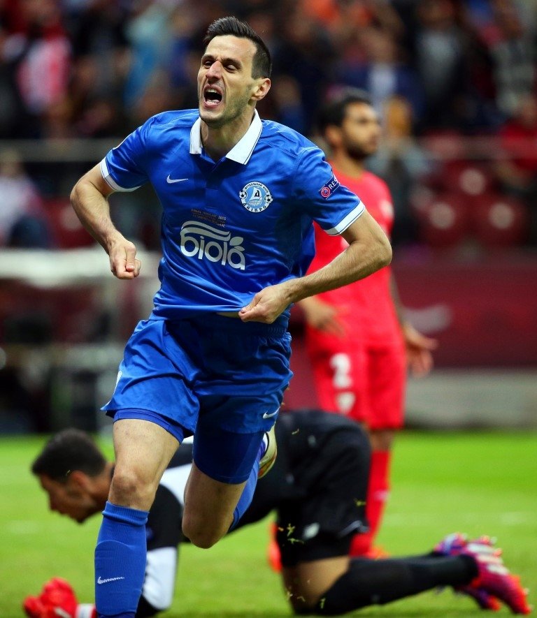 Beşiktaş Kalinic’i bitiriyor