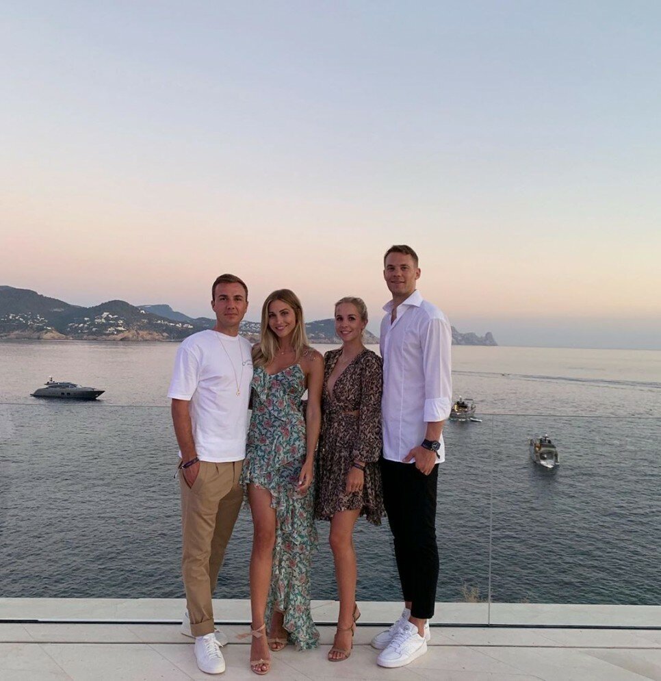 Futbolcuların tatil paylaşımları