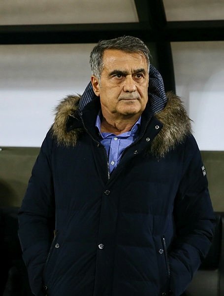 Şenol Güneş  Ersun Yanal’a karşı üstün