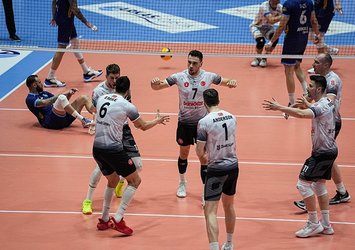 Ziraat Bankkart Efeler Ligi'nde finalde!