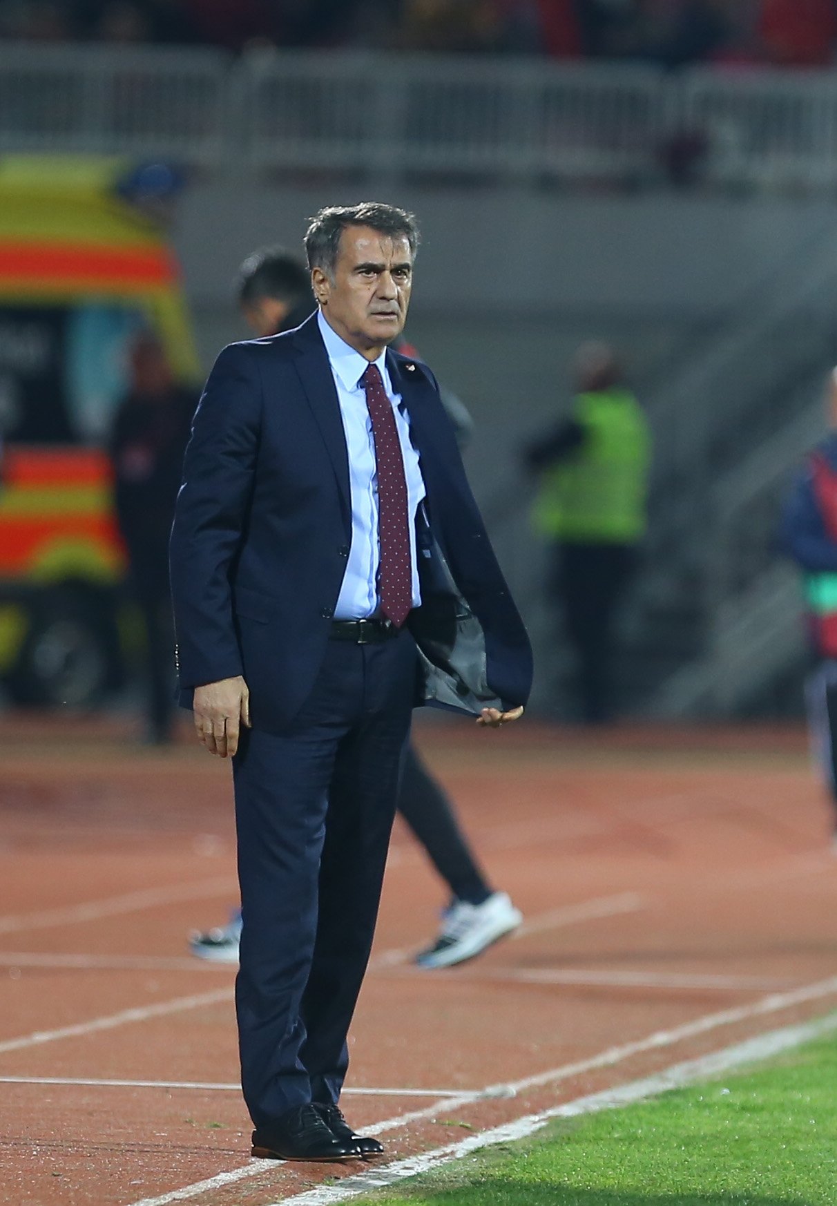 Usta yazarlar Arnavutluk - Türkiye maçını değerlendirdi!