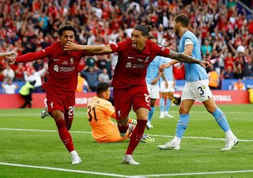 Ada'nın en büyüğü Liverpool!