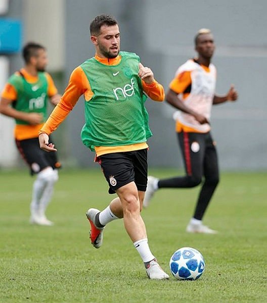 G.Saray antrenmanında Åampiyonlar Ligi topu sürprizi