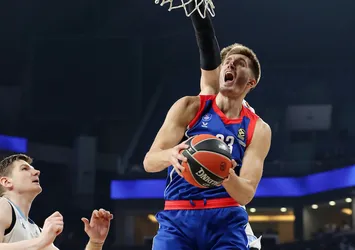 A. Efes Zenit'e karşı kayıp! | Özeti izleyin