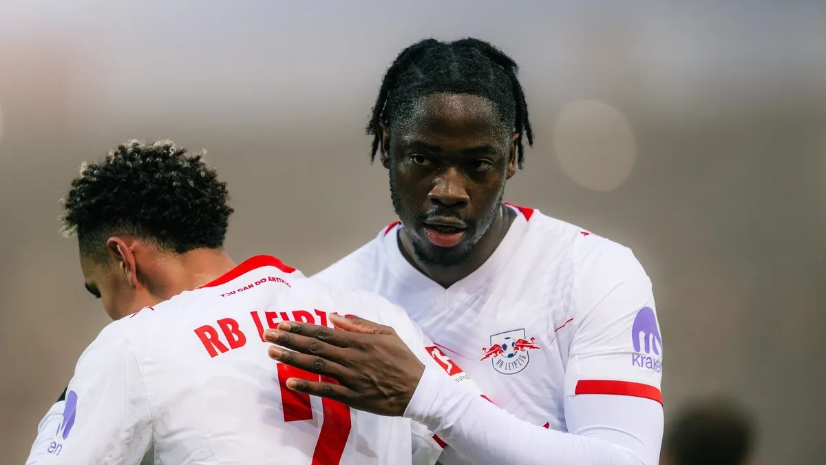 Galatasaray'a stoper transferinde 10+4 önerisi! Teknik heyet değerlendiriyor