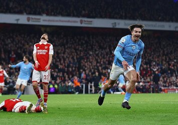 Arsenal'a M. City darbesi!