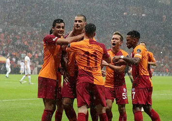 Galatasaray ikinci yarıda coşuyor