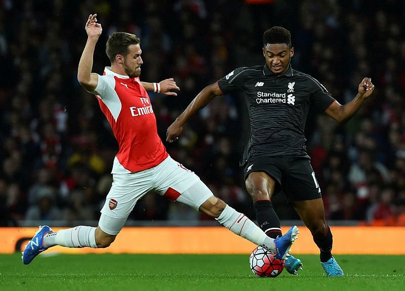 Liverpool Joe Gomez’in sözleşmesini uzattı