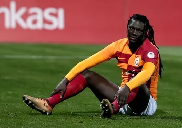 Galatasaray'da Bafetimbi Gomis şoku