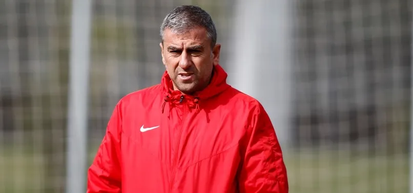 Hamzaoğlu, hayatını anlatırken duygulandı