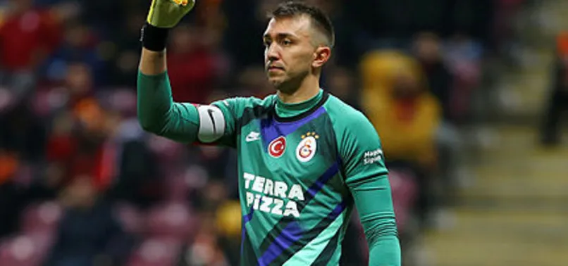 Altay: 26 - Muslera: 16